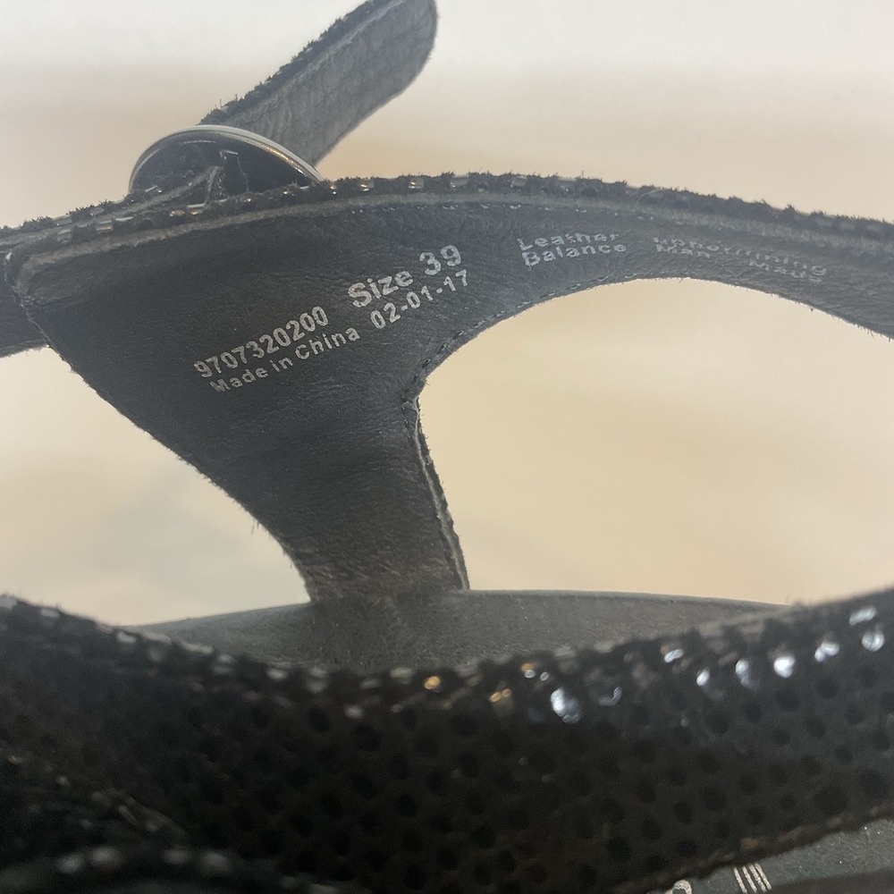 Dansko Savannah Womens Size 39 (US 8.5-9) Black Leather Wedge Sandals Shoes - Picture 7 of 10